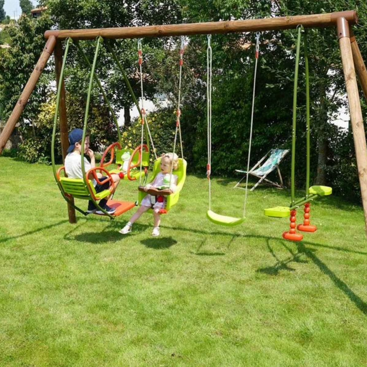 Portique en Bois 4 Jeux Balançoire