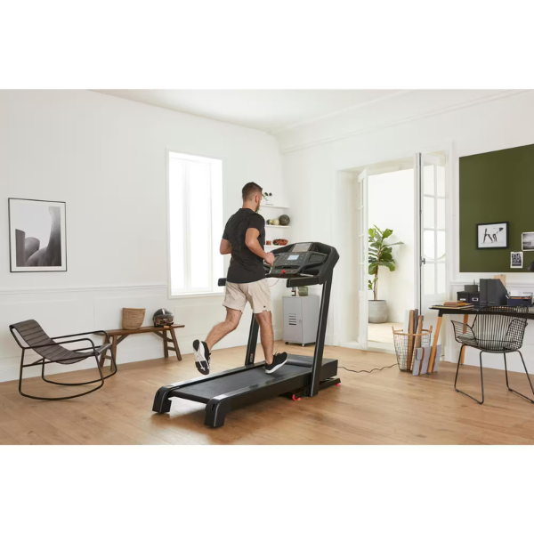 Tapis de course T900D Connecté et Performant, 18 km/h, 50x143cm